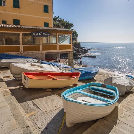 Apartment Seaside, Parking, Wifi, Ac, Nervi Genoa